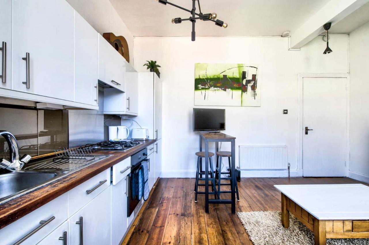 Artsy Modern 1Br Home In Abbeyhill Edinburgh Exterior photo